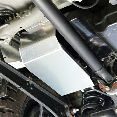 JB74W ジムニーシエラ キャニスターガード