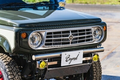 JB74W ジムニーシエラ フェイスグリル Su11 ABS製 エンブレム：ブラック 未塗装品