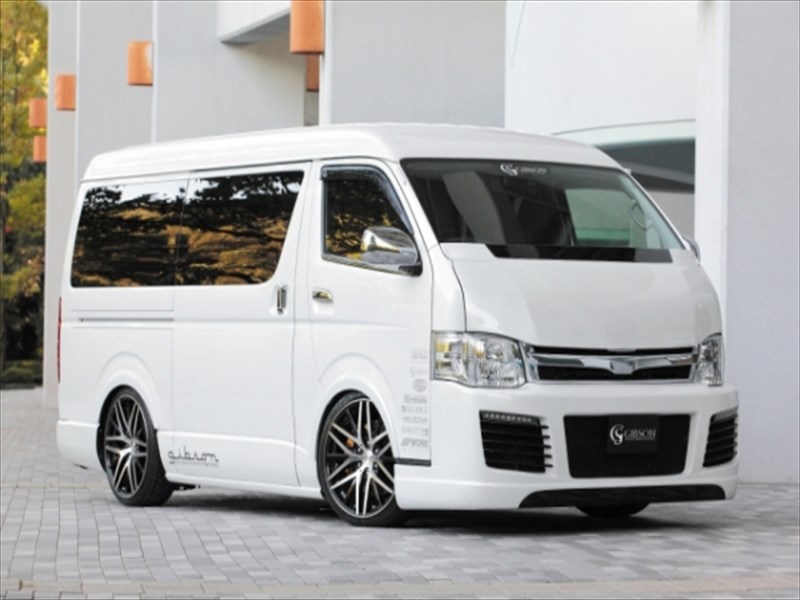 ハイエース 200系 1-4型 ワイドボディミドルルーフ GRAFAM ボンネット 