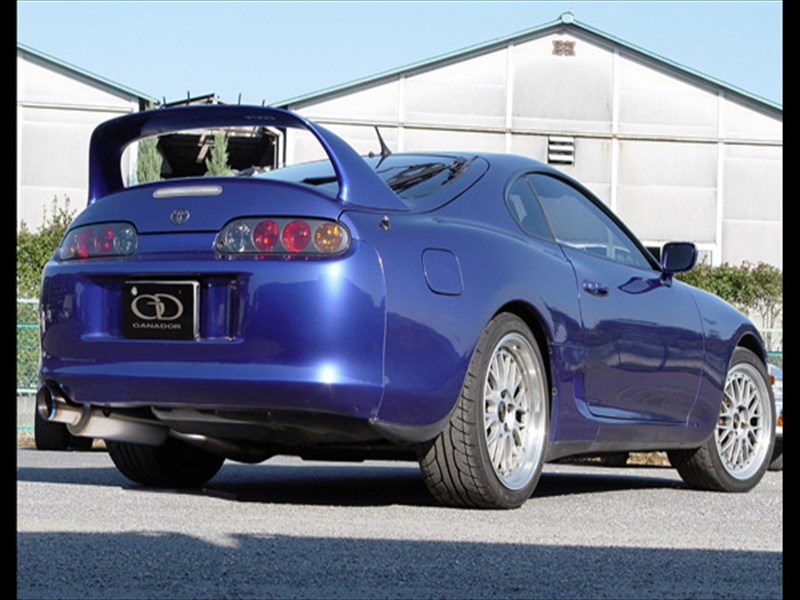 スープラ JZA80 RACING TITAN マフラー 取付込