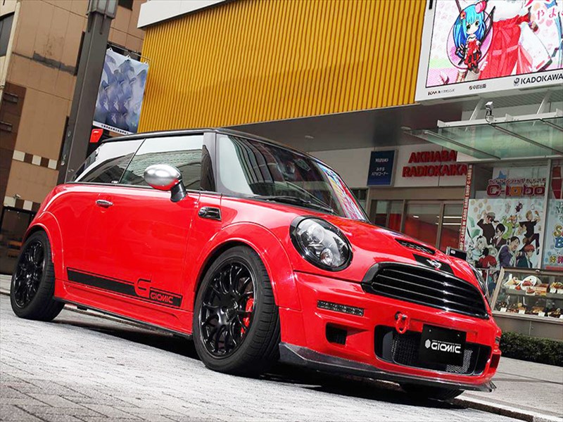 BMW MINI R55/R56/R57 フェンダー・アーチ・モール 素地 塗装取付込