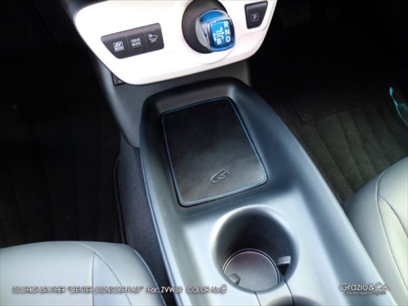 楽天市場】○純正部品トヨタ プリウスセンターコンソールトレイセット