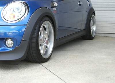 BMW Mini R56前期 ワークスタイル オーバーフェンダー【納期未定】 塗装取付込