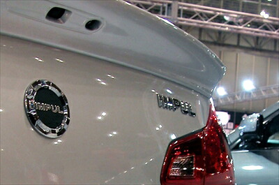 スカイラインセダン V36 前期 リアウイング(バックビューモニター対応) 塗装取付込｜Autostyle