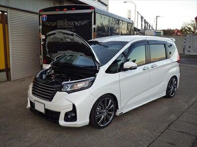 フリード GB5 ボンネットダンパー ブラックカーボン ※車検証必要