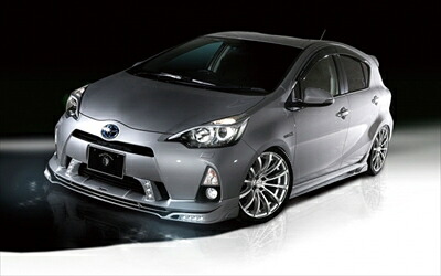アクア NHP10 前期 RR RACING STYLE KIT LEDスポット:センター+リップ 塗装済 スーパーホワイトII(040)