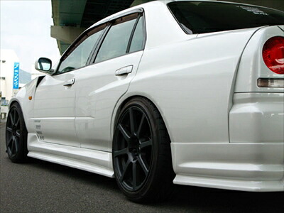 スカイラインセダン R34 TYPE-R リアフェンダー (クォーター部単品) 塗装済み