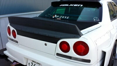 スカイラインセダン R34 垂直尾翼 塗装取付込