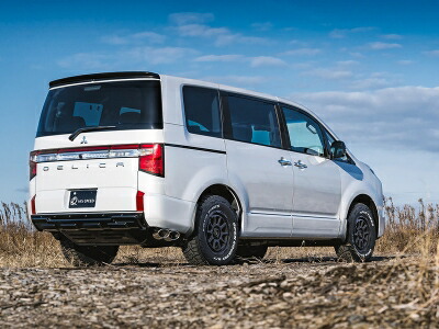 デリカD5 テールゲートスポイラー MZ574726 デリカD5 テールゲートスポイラー MZ574726