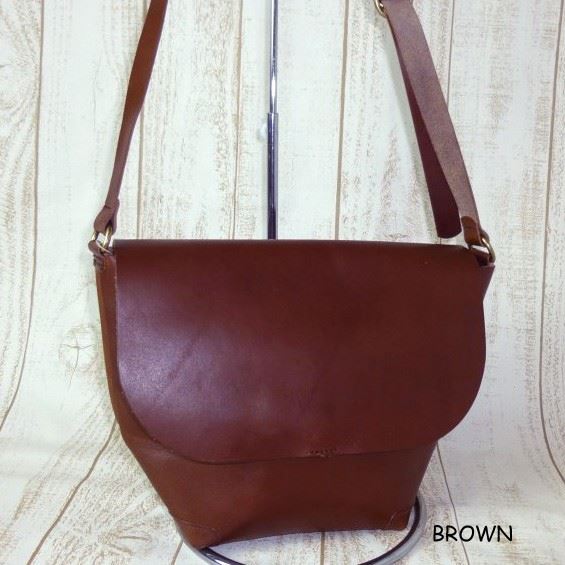 人気特価激安 楽天市場 母の日 花以外 ギフト 実用的 プレゼントにおすすめ 日本製 ショルダーバッグ 斜めがけ 大人 革 おしゃれ 栃木レザー メンズ レディース 小さめ 本革 本革バッグ専門avril アヴリル 超特価激安 Precisionnm Com