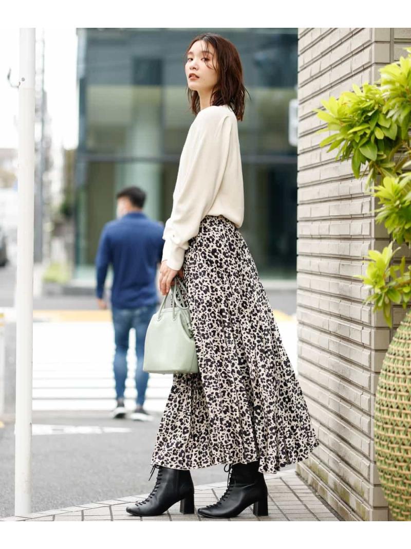 ショルダータック袖コンシャスニット A V V ヴェ ニット アー