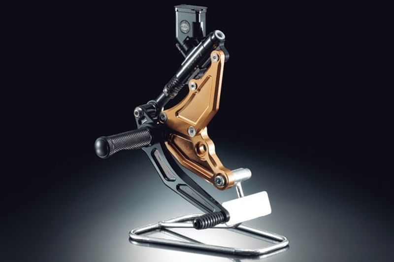 BULL DOCK Mccoy バックステップ TYPE2 本体：チタンゴールド/ブラック マスター：ブラック Z系