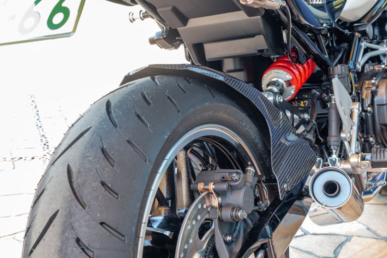 ARCHI アーキ カーボンリアインナーフェンダー カスタム Z900RS CAFE