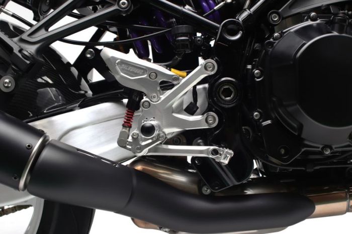 GALESPEED ゲイルスピード フットコントロールキット シルバー Z900RS/CAFE 18-20 カスタムパーツ|motofellow