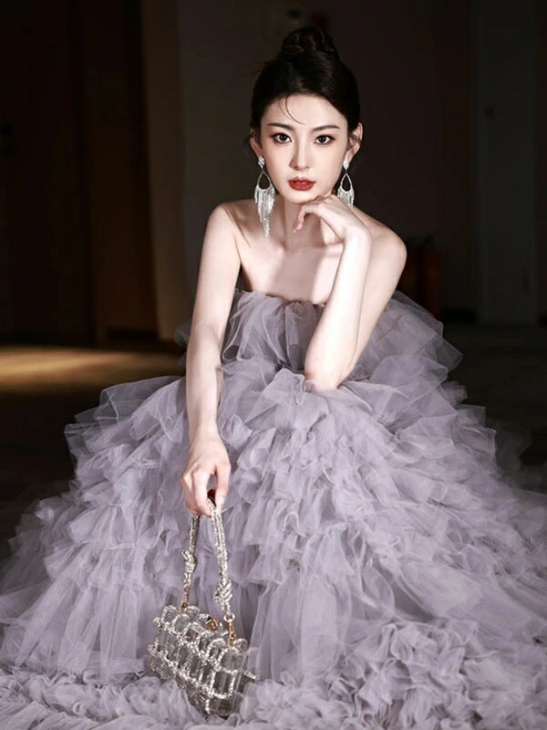 色合いお召しもの ロングお召しもの 妃殿下お召しもの 薄墨色 フラウンス 御芽出度 二次会 告げ知らせる会 かき鳴らす会 御芽出度お召しもの ウェディングドレス チュール 夕まぐれお召しもの 寄りあいお召しもの 高座お召しもの 交歓会 御芽出度 ドクウツギ ティアード ビスチェ 花嫁御寮 前撮り 卒式