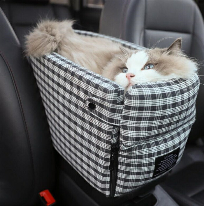 ドライブボックス ペット用品 お出かけ 猫 小型犬 5kg以下 チェック柄 ボックス キャリーバッグ ドライブベッド カー用品 飛び出し防止 アウトドア 送料無料 旅行 お出かけ