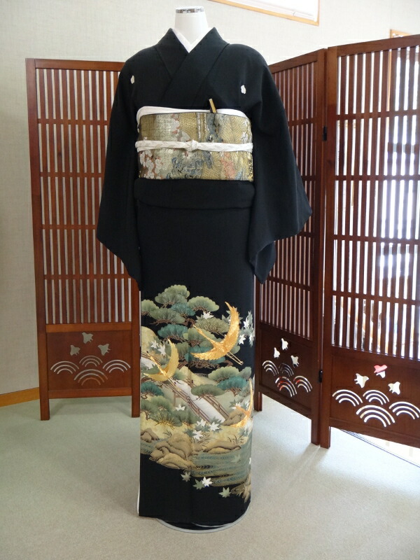【賃借】【航空】【華燭の典・黒留袖】【黒留】【留袖賃借】【貸御召しもの留袖】【フルセット・帯・草履・うしろ側・足袋・小物】【貨物輸送無料】【御召しもの】【華燭の典御っ母さん】【あんしんしあわせ必要経費】【往復貨物輸送無料】