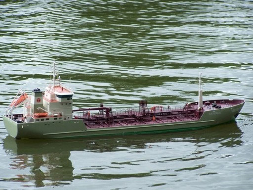 DeansMarine  Lis Terkol　（化学薬品運搬船）