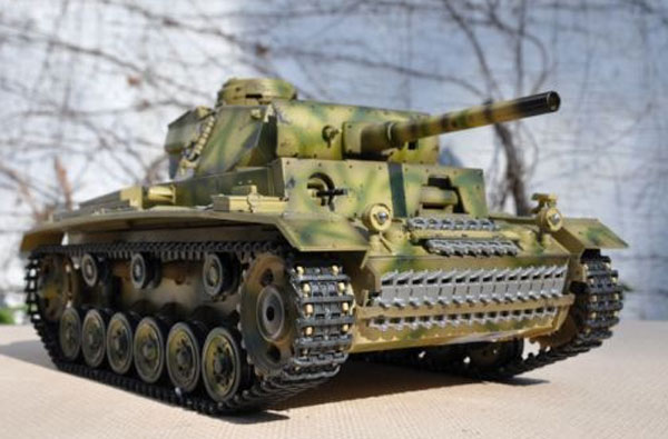 【楽天市場】ラジコン戦車完成品タイゲンTaigen/HengLong 1/16 III号L型 2.4GHz （イタリア戦線迷彩塗装1943
