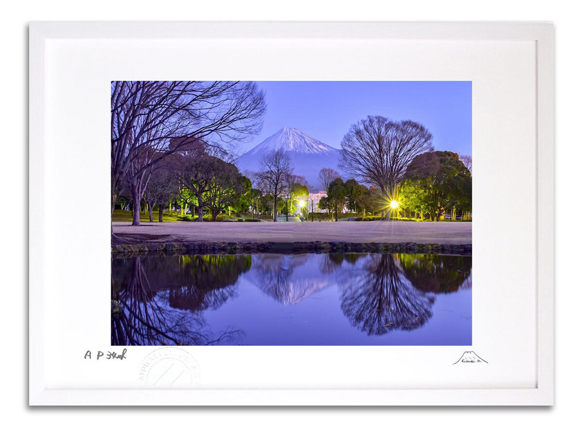 最大100%ポイントバック！限定抽選 版画 絵画 冬の吐息 富士山 インテリア 額入り 額装込 風景画 油絵 ポスター アート アートパネル リビング 玄関 プレゼント モダン アートフレーム 飾る おしゃれ 壁掛け 絵