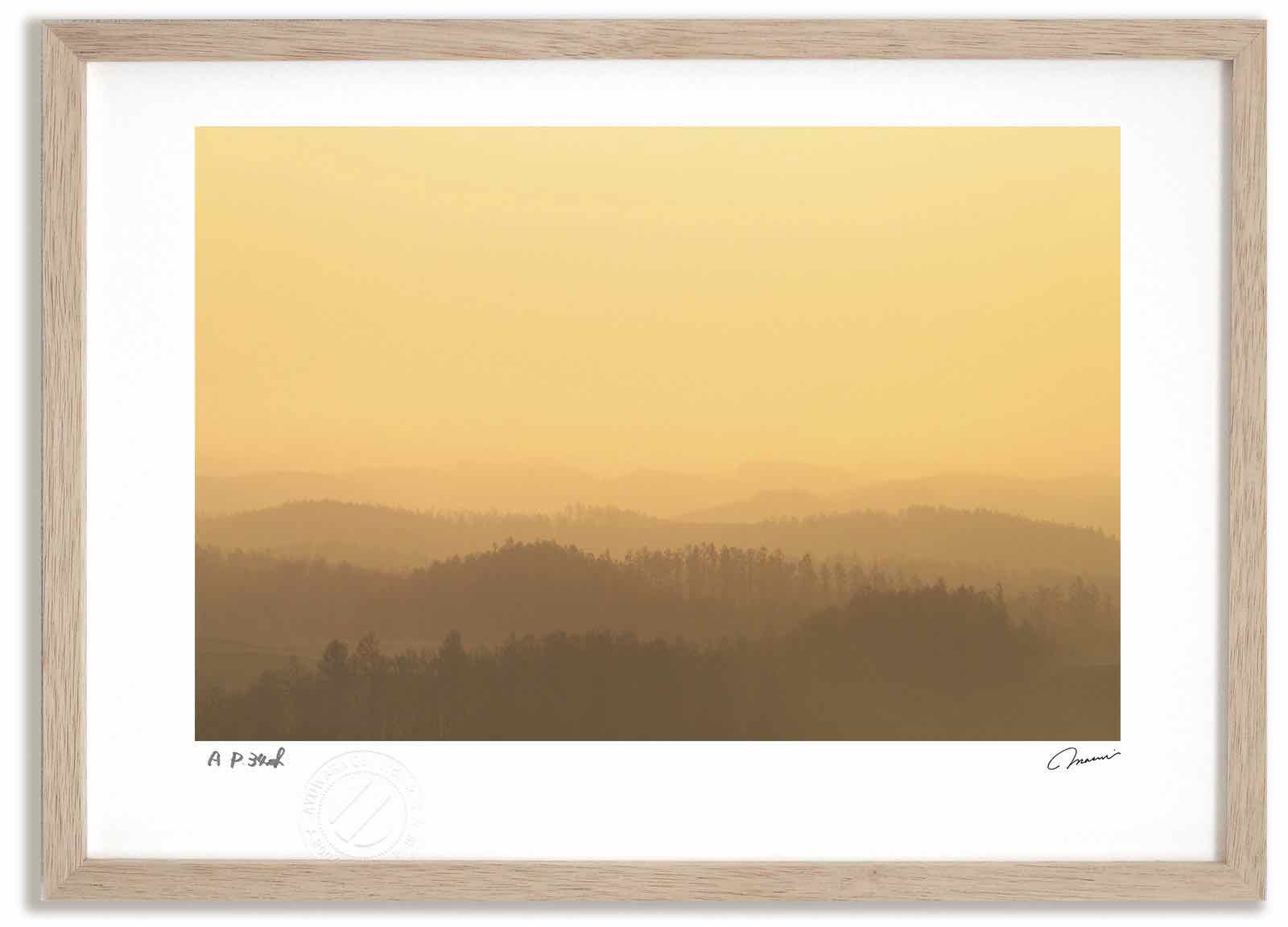 アートフォト 絵画 黄金色の丘2 高橋真澄/インテリア 額入り 額装込 風景画 油絵 ポスター アート アートパネル リビング 玄関 プレゼント モダン アートフレーム 飾る おしゃれ 壁掛け 絵｜絵画・壁飾り　風景専門店あゆわら