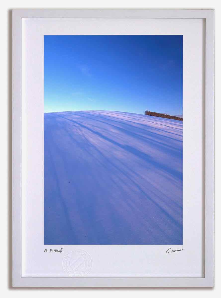 アートフォト 絵画 夕日の蒼い影 高橋真澄/インテリア 額入り 額装込 風景画 油絵 ポスター アート アートパネル リビング 玄関 プレゼント モダン アートフレーム 飾る おしゃれ 壁掛け 絵｜絵画・壁飾り　風景専門店あゆわら 16,500円