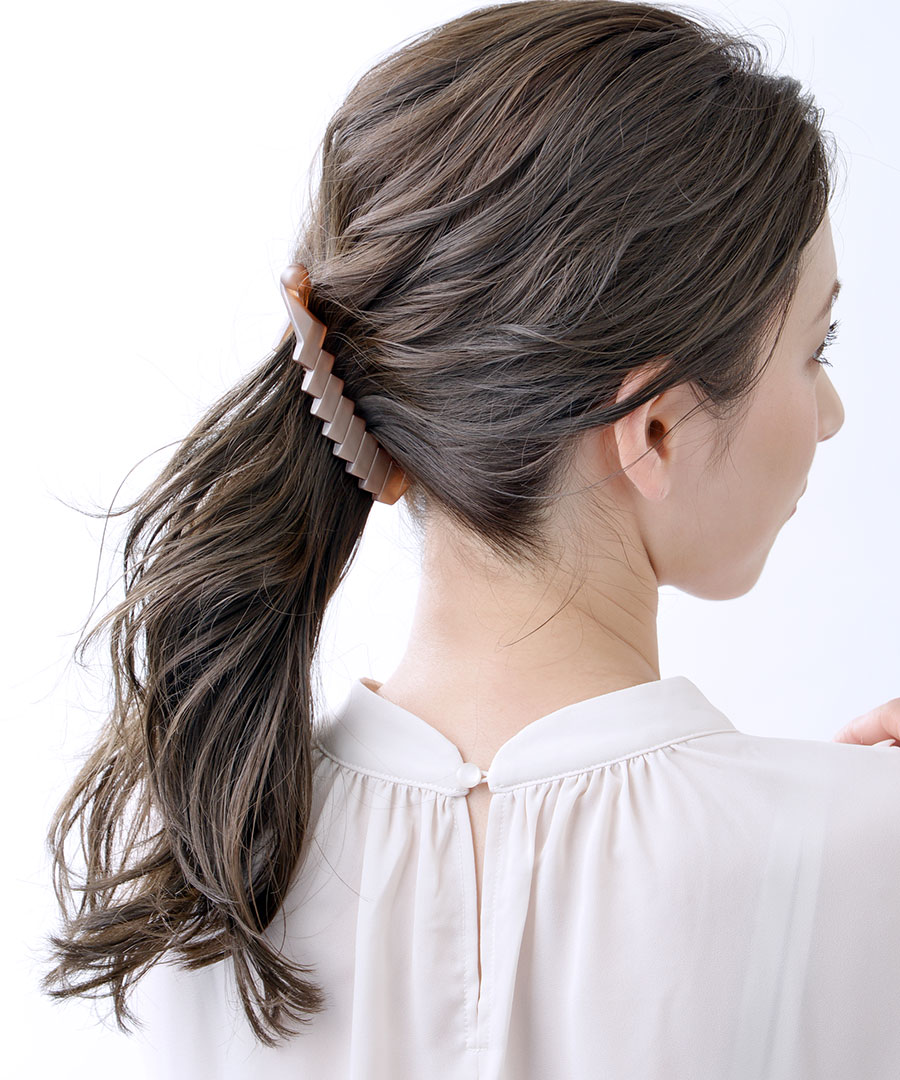 楽天市場 シンプルバナナクリップ 2個セット スクエア サークル ゴールド ベージュ ブラウン ブラック 簡単まとめ髪 ヘアクリップ ヘアアクセ ヘアアクセサリー H7153 かわいい プレゼント Mbgt 神戸ヴァンテーヌ