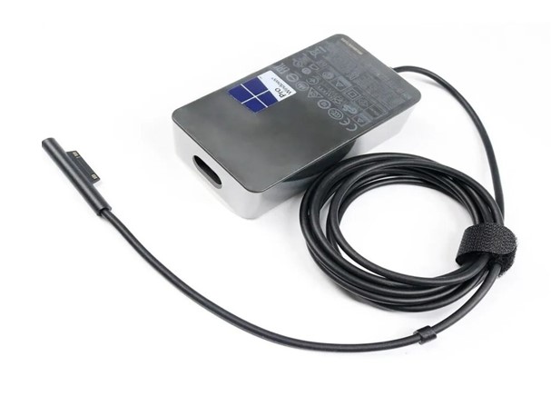 楽天市場】中古 マイクロソフト Microsoft 24W 15V1.6A Model 1735 AC 