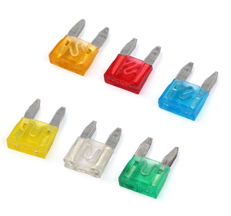 【楽天市場】D7 車用ミニブレードヒューズ!20A！1個20円：KUROGISYOTEN