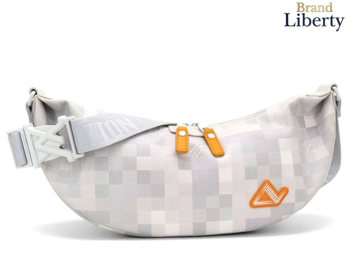 【レア未使用】ルイヴィトン LOUIS VUITTON ダモフラージュ スノー キャンバス LV SKI ホーボー ハンモックバッグ MM 斜め掛け ショルダーバッグ メッセンジャーバッグ ボディバッグ ホワイト オレンジ PVC レザー M12718　【中古】｜Brand Liberty