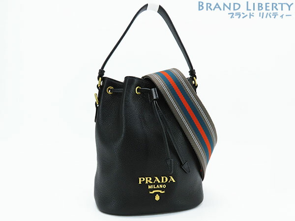 PRADA プラダ 巾着 ポーチ ハンドバッグ 三角ロゴ ナイロン グリーン PRADA プラダ 巾着 ポーチ ハンドバッグ 三角ロゴ ナイロン グリーン