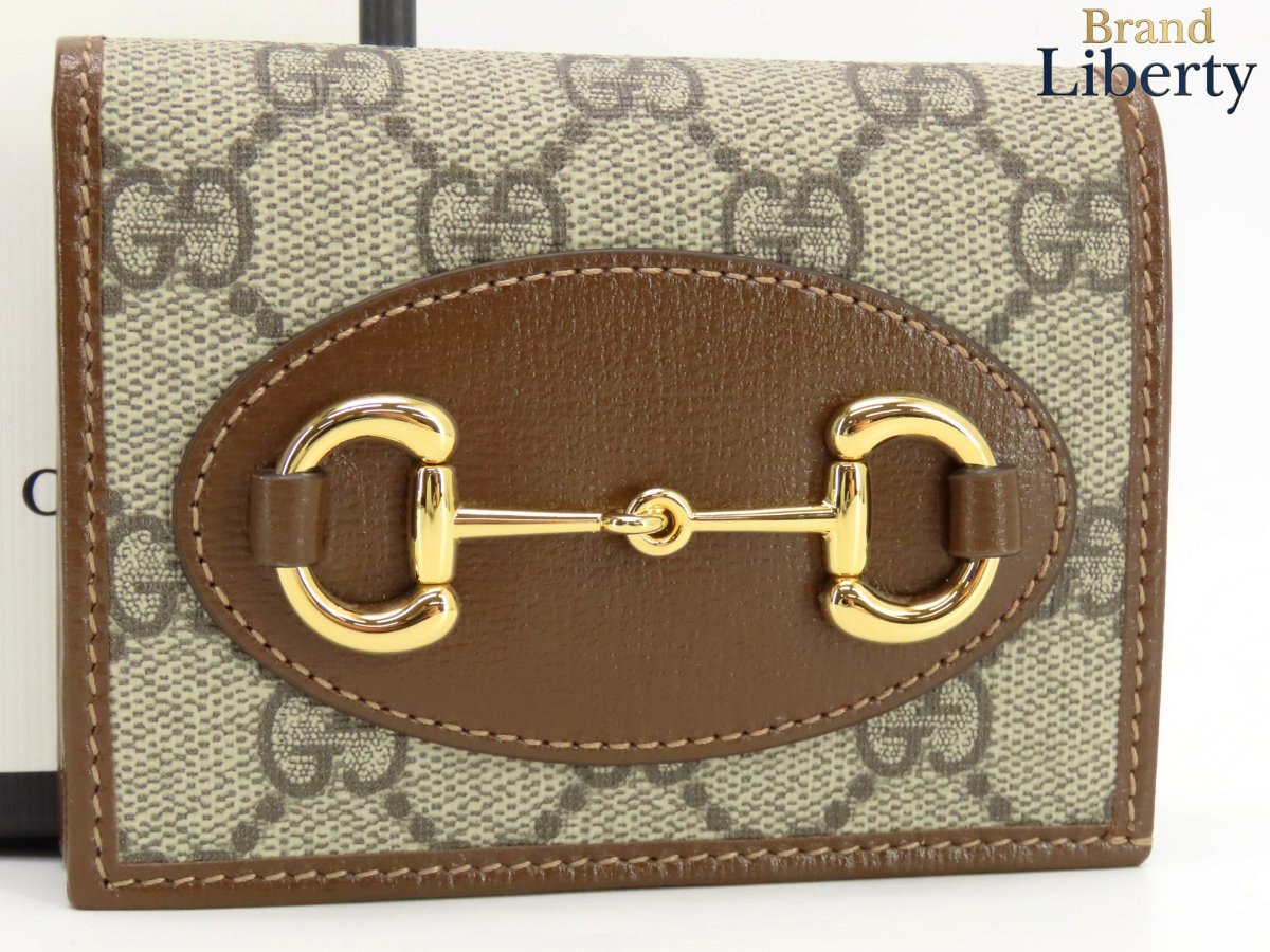【新品負けず劣らず】グッチ GUCCI GGスプリーム 導管ビット 1955 歌留多入れもの ウォレット 二つ折り札入れ パウダーコンパクト札入れ ベージュ 赤銅色 ゴールド金具 PVC なめし革 621887 【中古】