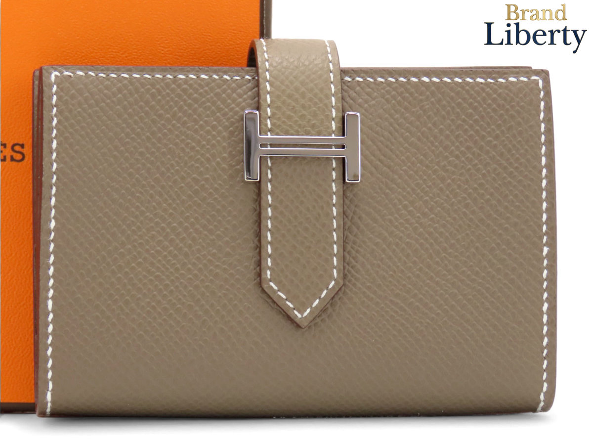 【新古品】エルメス HERMES ベアン ミニ コインケース 鋳貨蝦蟇口 御釣り入れ 歌留多容れもの 通行手形容れもの 名刺入れ パウダーコンパクト銭入れ エトゥープ ベージュ しろがね色金具 ヴォーエプソン H039796CK 18 W刻 【中古】