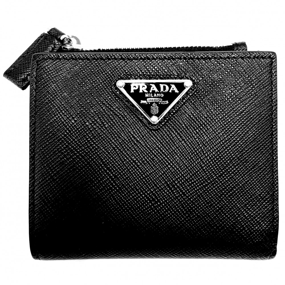 PRADA 黒 レザー 財布 認証カード付き 国内直営 すぐ届く【PRADA】チェーン付 サフィアーノレザー 財布