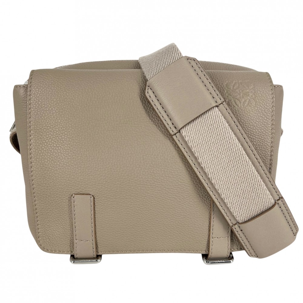 楽天市場】【中古】 ロエベ LOEWE ミリタリー メッセンジャーバッグ XS