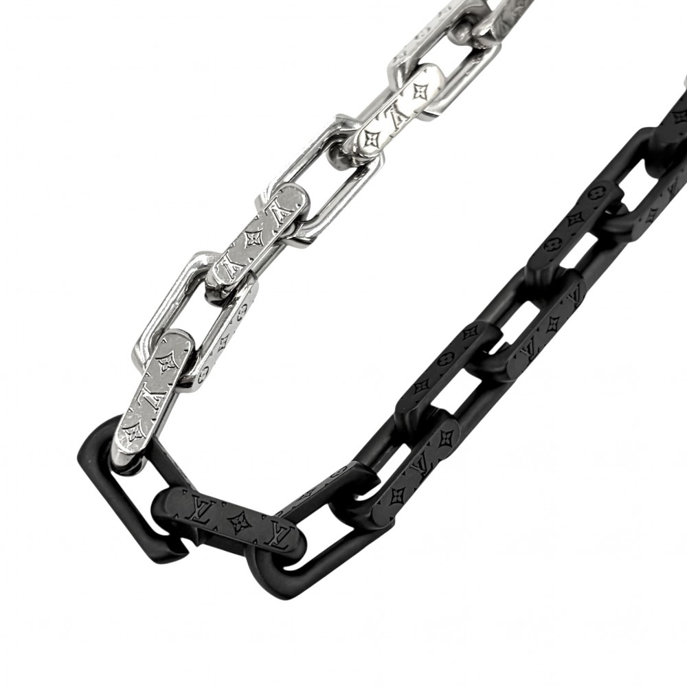ルイヴィトン 首飾り メンズ モノグラムチェーン店 佩び物 LOUIS VUITTON    M00677 しろがね色 黒いこと 黒 約130.9g【中古品】