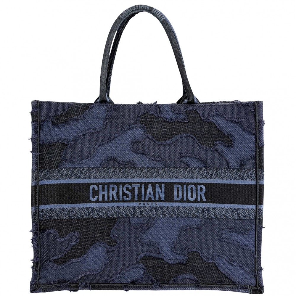 【大売出し】 クリスチャンディオール トートバッグ レディース 肩掛け ブックトート ハンドバッグ BOOK TOTE リゾートコレクション カムフラージュ Christian Dior キャンバス ネイビー 紺【中古品】｜VINTAGE BRAND TOKYO 101,500円