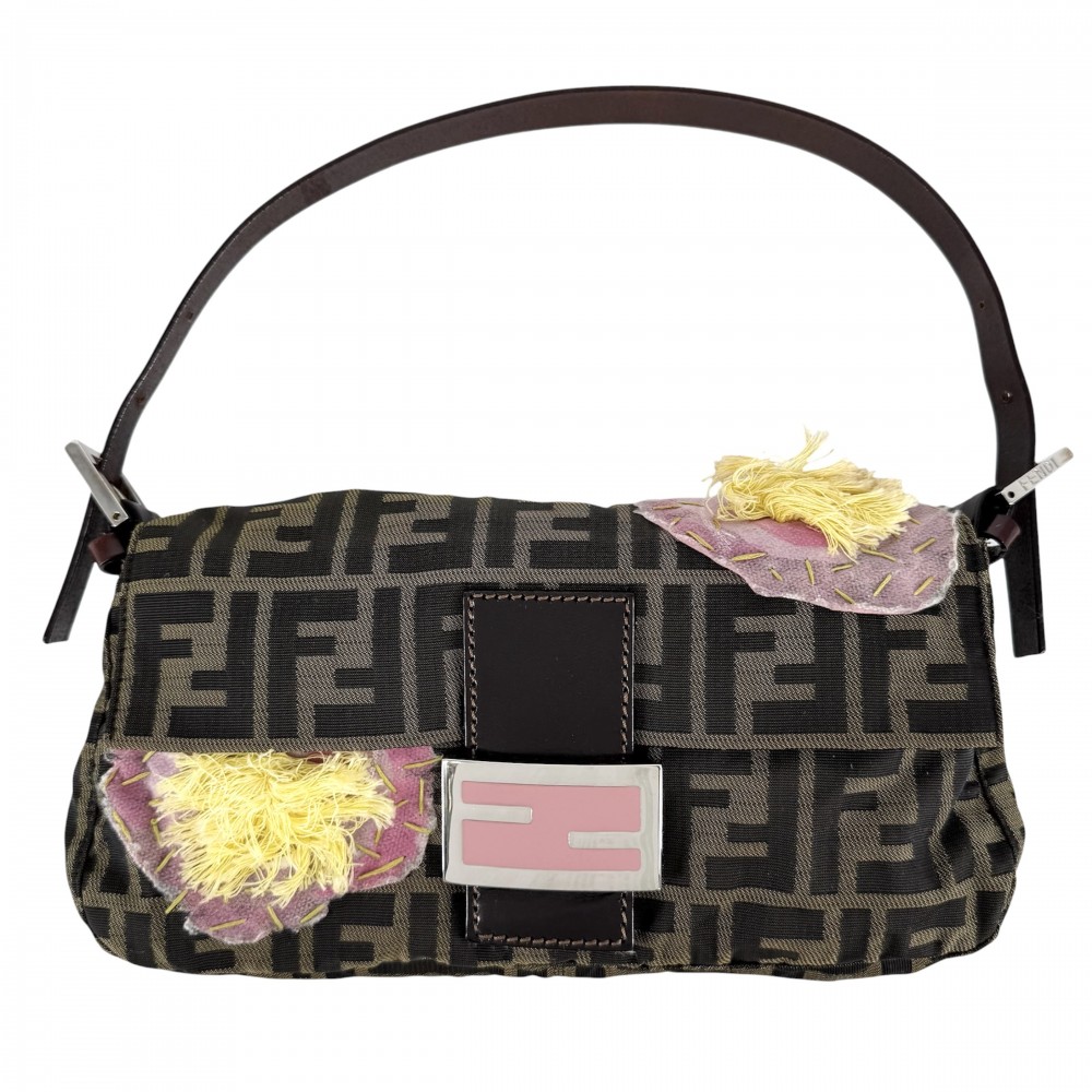 【大売出し】 フェンディ ハンドバッグ レディース マンマバケット 花柄刺・墸 肩掛け FENDI ナイロンキャンバス ブラウン 茶 ピンク シルバー金具【中古品】｜VINTAGE BRAND TOKYO