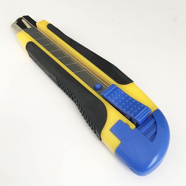 カッターナイフ 17cm オートロック