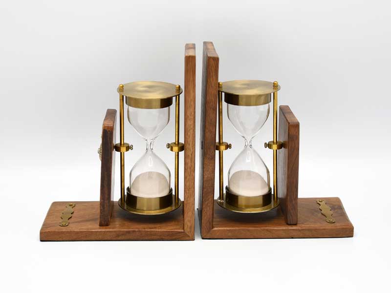 ブックエンド 金管楽器 アワー水呑み 砂漏 アンティーク オブジェ 飾りつけ 卓上 本立て 今めかしい 金管楽器 アンティーク風 室内装飾 見せびらかす 古典派音楽 レトロ インポート雑貨 アジアン雑貨