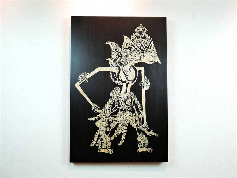 【レア】伝統ジャワ影絵人形 クレスノ2体 プンタデワ1体 3体セット レア】伝統ジャワ影絵人形 クレスノ2体 プンタデワ1体 3体セット