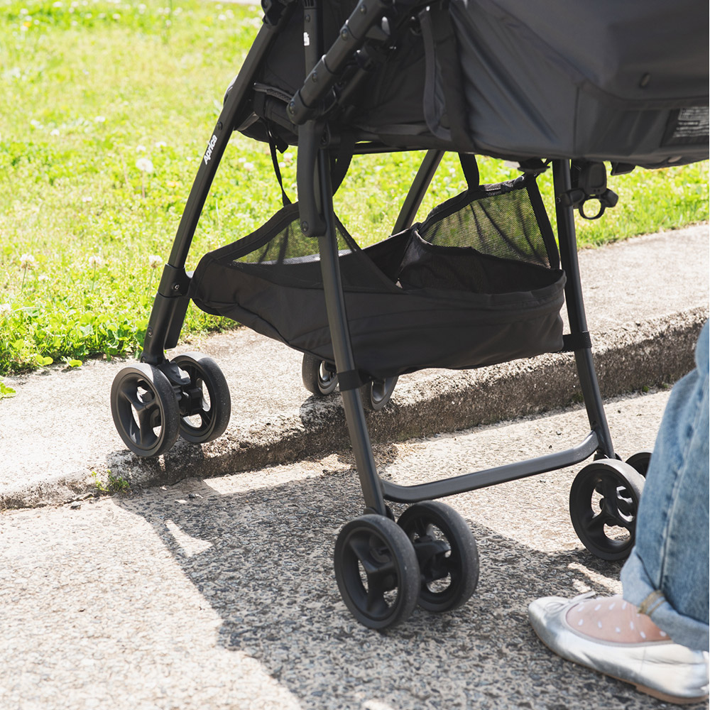 新品未使用品✨ Aprica Karoon air meshAB ネイビー 楽天市場】【在庫限り】＼レビュー特典／ カルーンエアー メッシュ AB