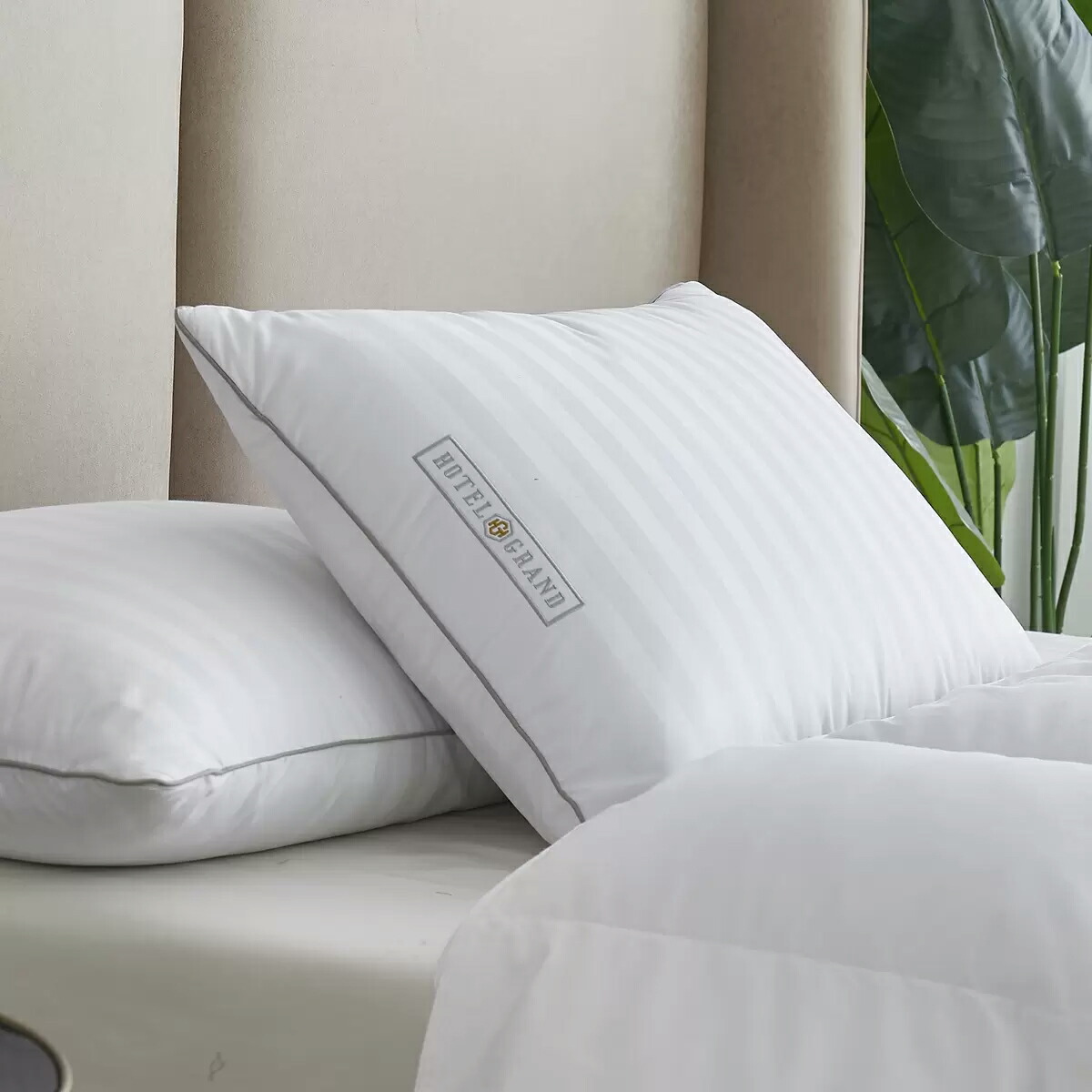 【楽天市場】ふかふか枕 ホテルグランド 枕 2個セット ダウン&フェザー 【送料無料】 ホテル風まくら ホテル仕様 ベッドルーム リビング