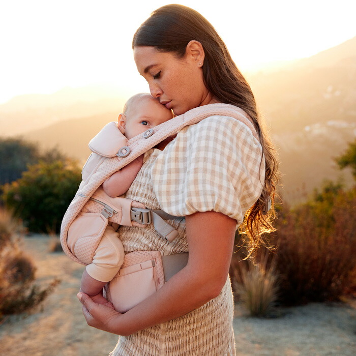 P10倍加 煌びやか為 エルゴベビー オムニ ブリーズ Breeze 21年度6月光新発売 エルゴ 抱っこ紐 抱っこひも おすすめ Ergobaby Omni オニキスネグロイド サファイア青 十二時ブルー グラファイトグレイ パールグレー 鴇色クオーツ 代引 送料無料 あす楽 夏期 Cannes