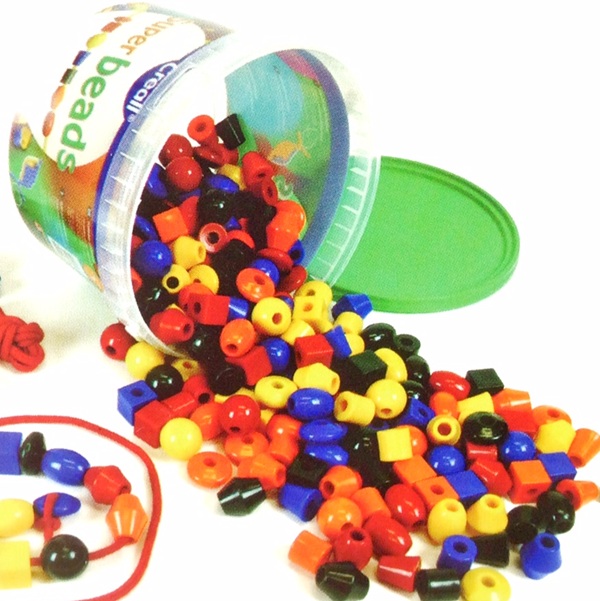 ひも通し カラービーズ スーパービーズ プラスチック製 245ピース ひも8本付 HAVO社 Superbeads 【※北海道・沖縄及び離島発送不可】