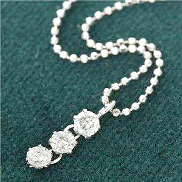 【ポイント2倍！20日まで！】 純プラチナ 0.25ct3ストーン ダイヤモンド ペンダント ネックレス 沖縄 離島への配送不可