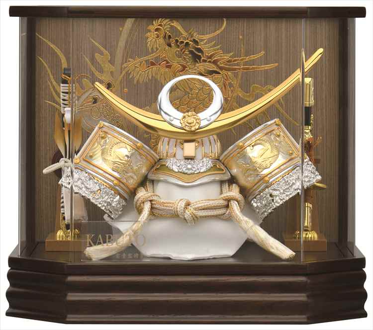 楽天市場】五月人形 白銀上杉兜パノラマケース 12号 上杉謙信 兜ケース