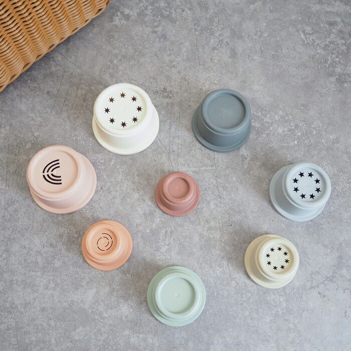Mushie ムシエ 最大59 オフ Stacking Cups Toy スタッキングカップ 赤ちゃん おもちゃ 6ヶ月 0歳 1歳 2歳 3歳 プレゼント つみき 積み木 出産祝い 男の子 ギフト キッズ 女の子 誕生日 知育玩具 玩具 ベビー