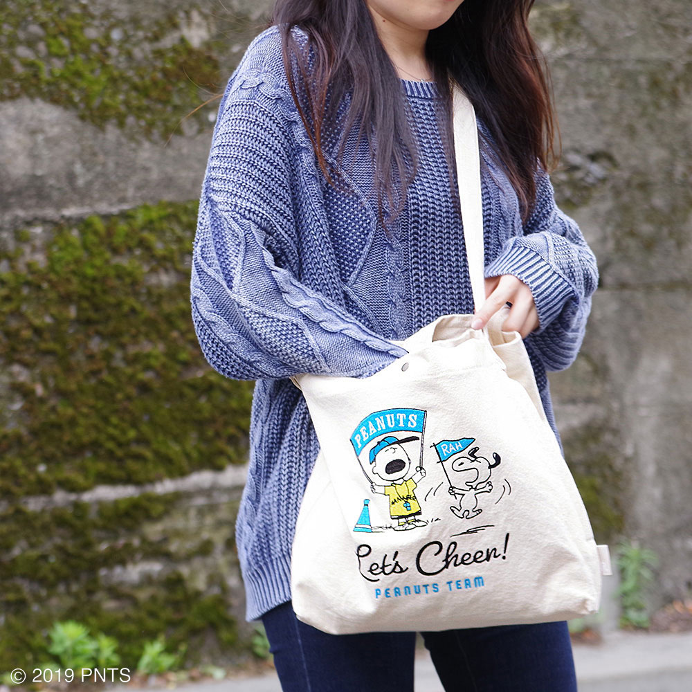 楽天市場 トートバッグ Rootote Sn トール2way 刺繍 ピーナッツ 大人のスヌーピーグッズ スヌーピー ショルダー対応 外側ポケット付き レディーストート ルートート Tall 2way Peanuts 4u チア Back