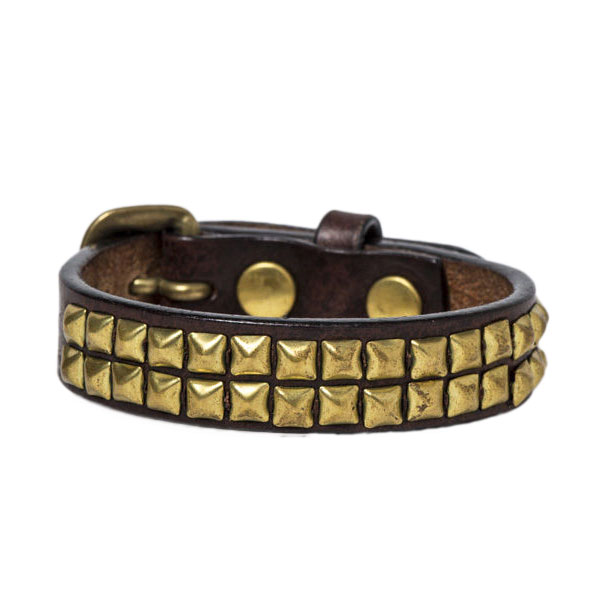 【THE WONDER LUST】(ワンダーラスト) 15mm STUDS BRACELET -pyramid- / スタッズ レザーブレスレッド ピラミッド (チョコ) 渋谷 バックドロップ 渋谷の老舗アメカジショップ the back drop 定番 革小物 日本製